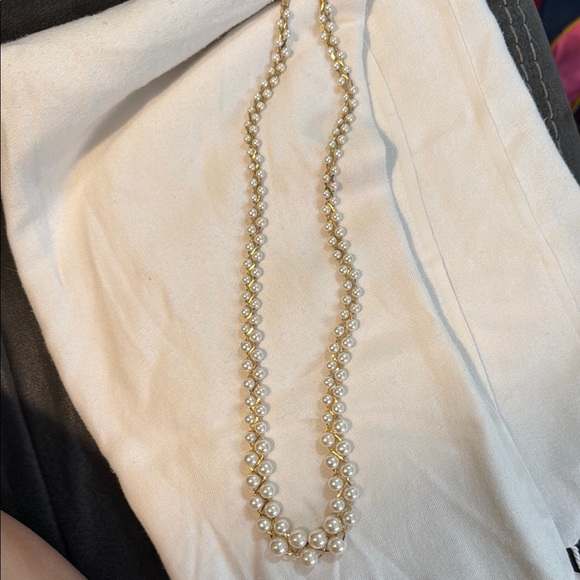 Avon Vintage Y2K Faux Pearl Necklace w/ Stylish Gold Braided Chain Accents 24” - Picture 1 of 6